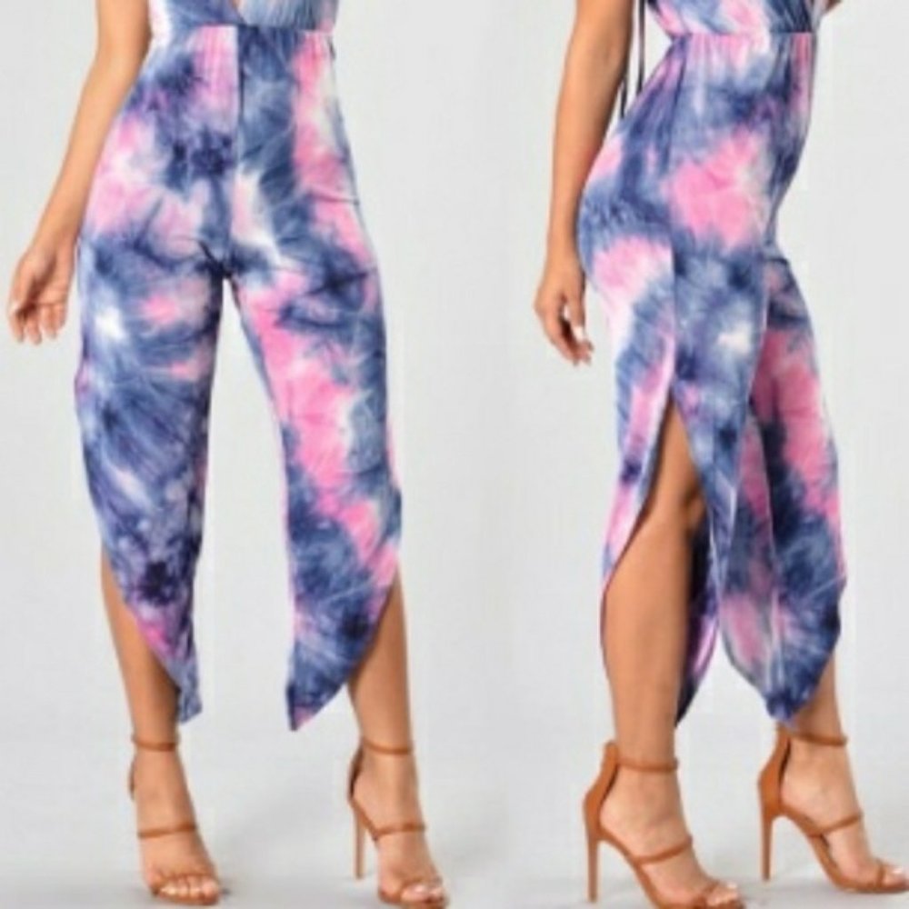 NWOT FashionNova • Flirty Vibe Out Jumpsuit Size M